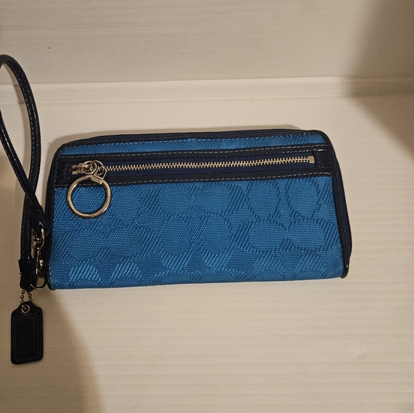 COACH Wristlet Vintage Y2K Monogram Signature Print - Turquoise - Picture 1 of 13